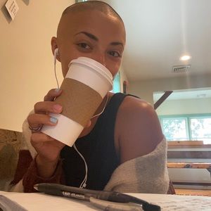 Meet your Posher, Vanessa